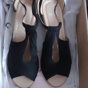 Women's wedge sandals